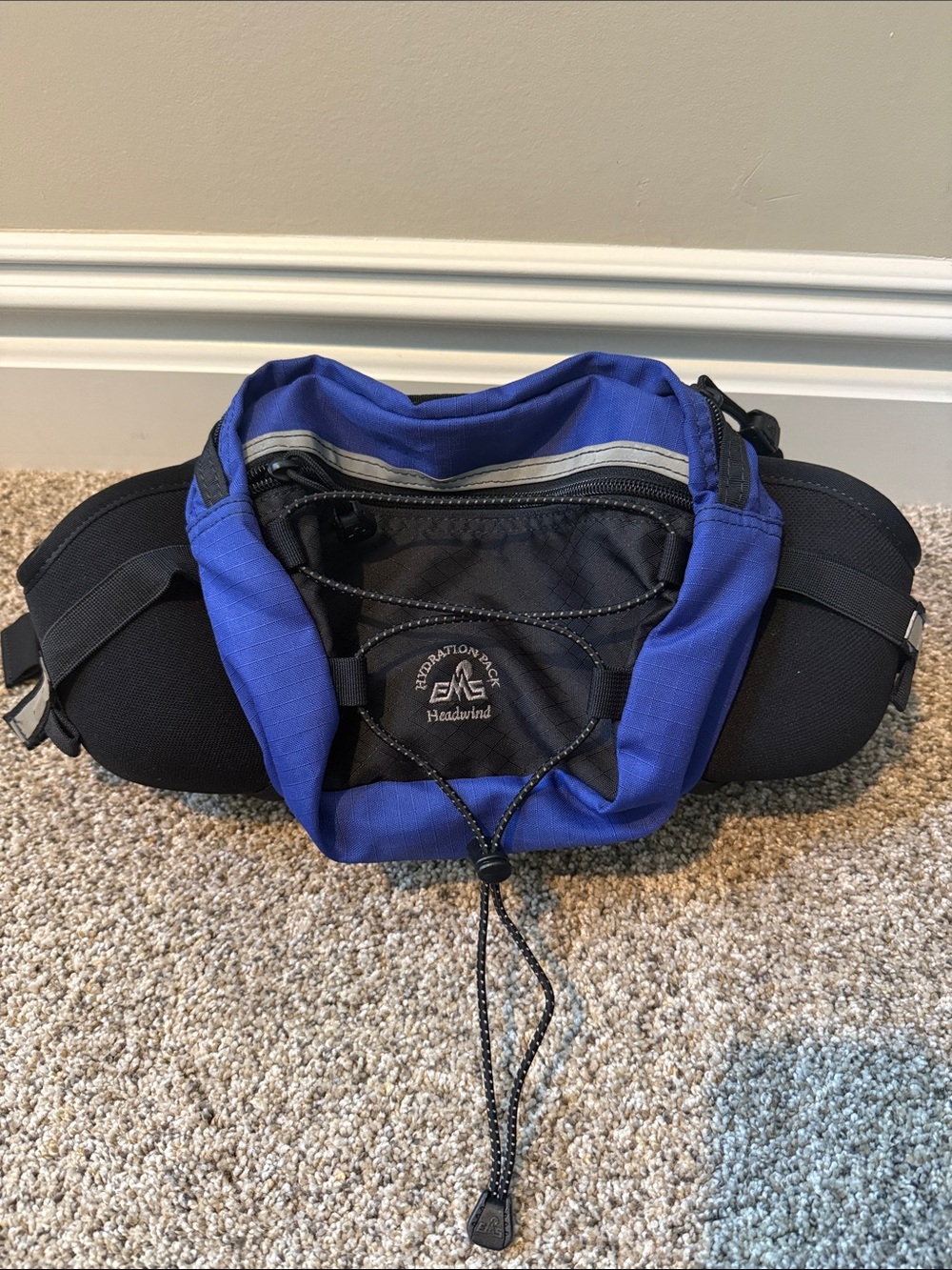 Hydration Pack Blue and Black Waist Pack Eastern Mountain Sports
